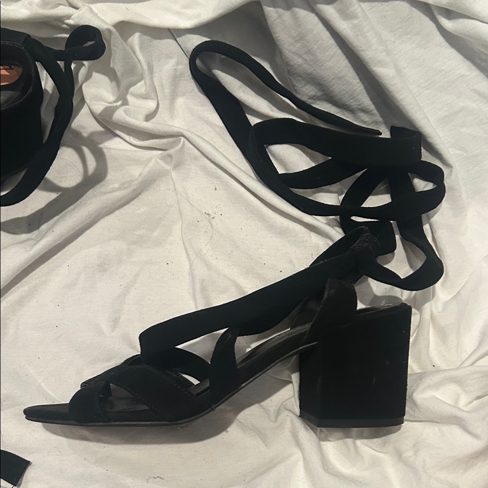 Kenneth Cole Black Strappy lace up Heels